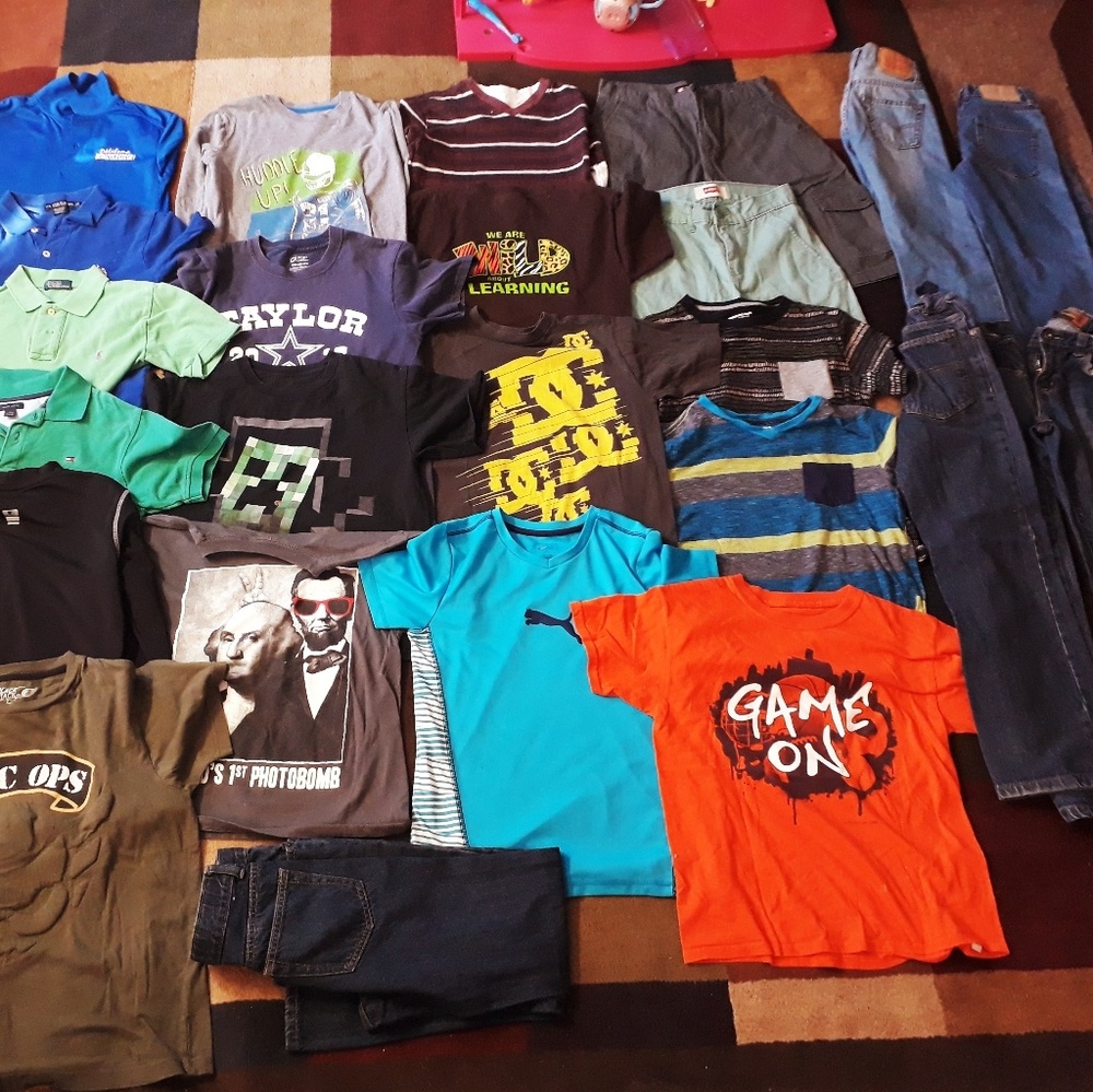 Boys clothes sz 10/12  25pcs